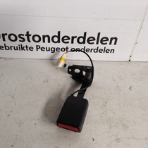 Seatbelt Clicker / Seatbelt Retainer Links-Hinten Peugeot 308CC 6101012 (8975GC)