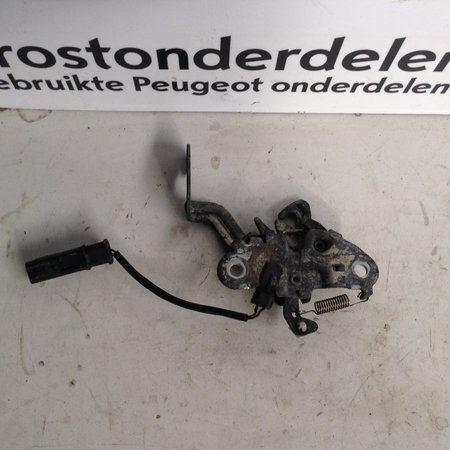 Bonnet lock Peugeot 308CC (7934A1)