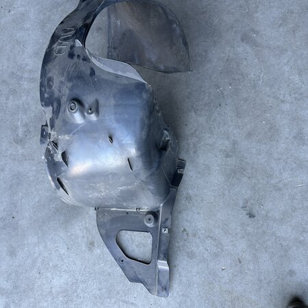 Wheel well right-Front 9673797180 Peugeot 208