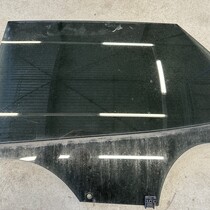 Portier ruit Links-achter  Peugeot 3008  43R002092 kleur donker zwart