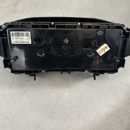 Odometer KM with part number 9825340980 Peugeot 3008 P84E