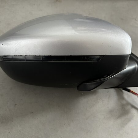 Exterior mirrors right with part number 1611508780 98088637XT Peugeot 308 T9 color gray EZR