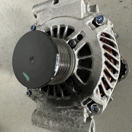 Alternator with part number 9808376280 Peugeot 308 1.6 16 VTI ( 5705KG)