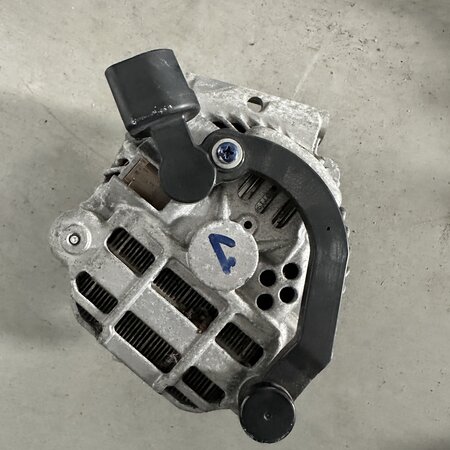 Alternator with part number 9808376280 Peugeot 308 1.6 16 VTI ( 5705KG)