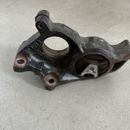 Engine mount with article number 9651493280 Peugeot 308 1.6 Engine code 5FS