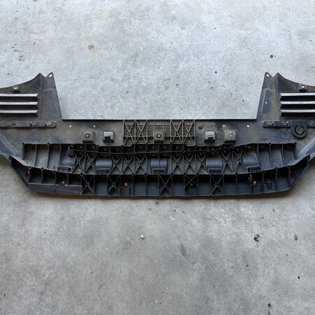 Plastic base plate with article number 9816809580/9816809680 Peugeot Partner III