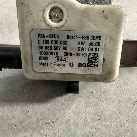 Accu kabel  9666566780 Peugeot 207 cc   9671921980