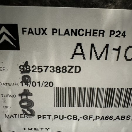 Trunk plate 98257388ZD Peugeot 2008II