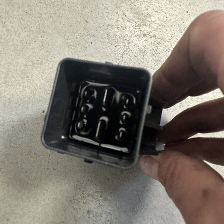 Voorgloei Relais met artikelnummer 9803299780 Peugeot 2008 II 1.5 diesel