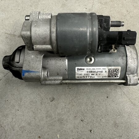 Starter motor with article number 9832577880 Peugeot 2008 II