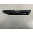 Linkes Emblem auf der Frontscheibe GT 98258615XY Peugeot 2008II