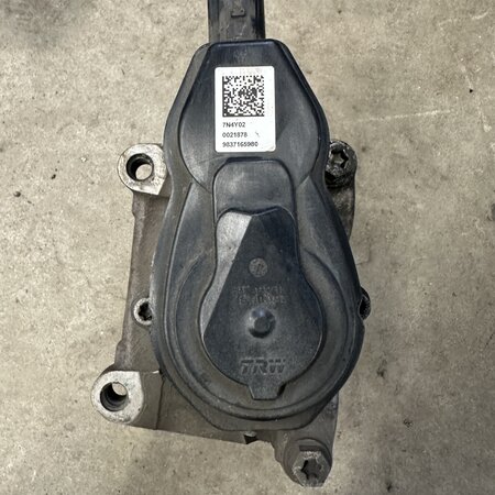 Remklauw (Tang) links-achter met artikelnummer 1643574580 Peugeot 2008II 9837165980