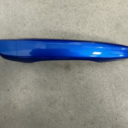 Door handle Front right Peugeot 208 II color code ESM blue