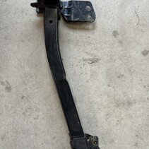 Subframe extension Left - front support with article number 9836341080 Peugeot 2008II