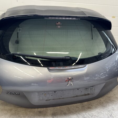 Tailgate With Spoiler Peugeot 208 Color code KCA gray