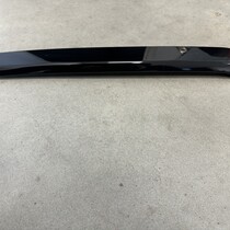 Dachreling linke hintere Abdeckung Peugeot 2008 9678358080 Farbe Schwarz