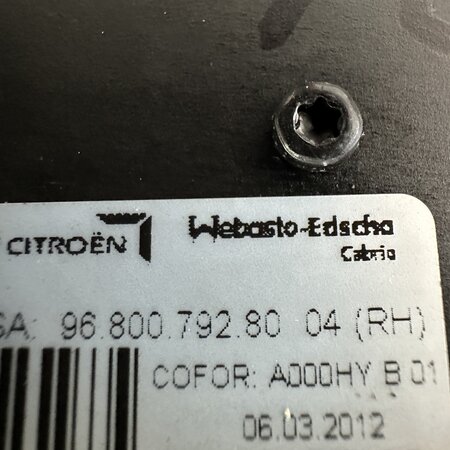 Cabriodak Vergrendelslot Rechts 9680079280  peugeot 207cc ( 8484T1)