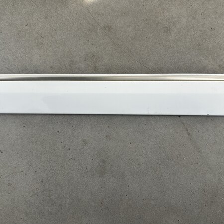 Decorative molding left rear screen Peugeot 207 CC 8547AG color code EWP white