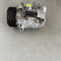 Air conditioning pump with article number 9827596080 9827596380 Peugeot 208 II