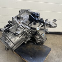Versnellingsbak met versnellingsbakcode 20XJ03 Peugeot 2008II P24   9811243810