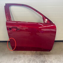 Tür 4-türig rechts vorne mit Artikelnummer 9831047380 Peugeot 2008 II Farbe EVH rot (Restyle Delle beachten)