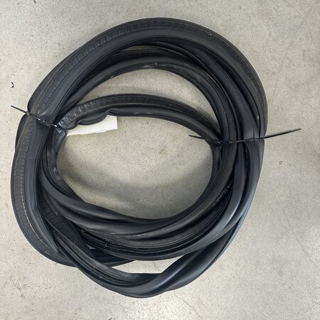 Afdichting kofferdeksel achterklep rubber 9825965980 Peugeot 2008 II