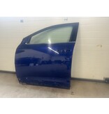 Portier Iinks-voor met artikelnummer 9812306480  Peugeot 3008 II Kleurcode   Lak  Bleu magnetic