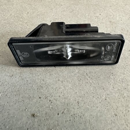 Kenteken Verlichting met artikelnummer 9815225980 Peugeot 208 II