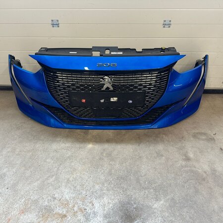 Voorbumper GT  met artikelnummer 164982671T Peugeot 208 II  kleurcode   Lak bleu vertigo