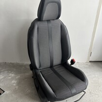 Front seat right with article number 9822701480 Peugeot 208 II