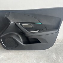 Deur paneel Rechts -voor  met artikelnummer 98423698ZD   Peugeot 2008II