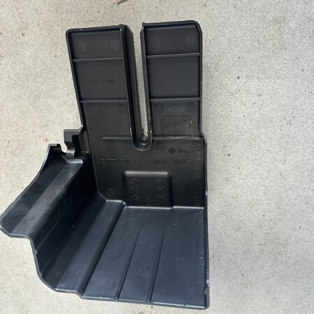 ABS pump protector 9827774780 Peugeot 208 II