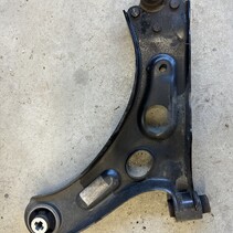 Draagarm links-voor met artikelnummer 9857903080  Peugeot 208 II