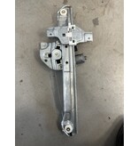 Fenstermechanik 4-türig rechts vorne mit Artikelnummer 9806081780 Peugeot 2008