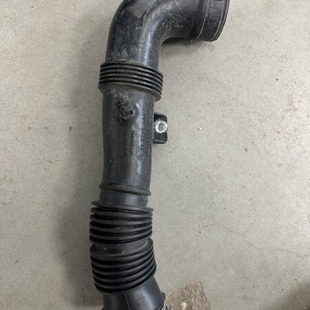 Intake hose Air with article number 9656237580 Peugeot 308 CC 1.6