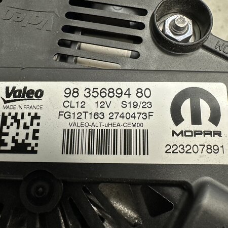 Dynamo met artikelnummer 9835689480 Peugeot 2008 II   (1675460180)