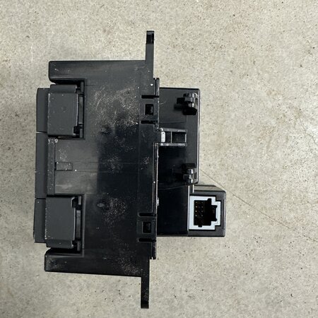 Gearshift lever automatic with article number 98440964ZD Peugeot 208 II