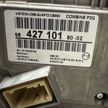 Odometer KM with article number 9842710180 Peugeot 2008 II