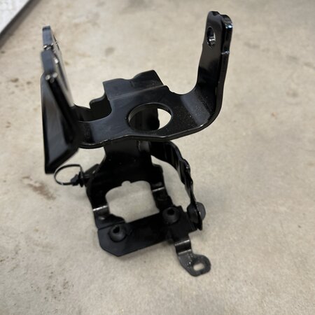 Abs pump holder 9851154180 Peugeot 208 II