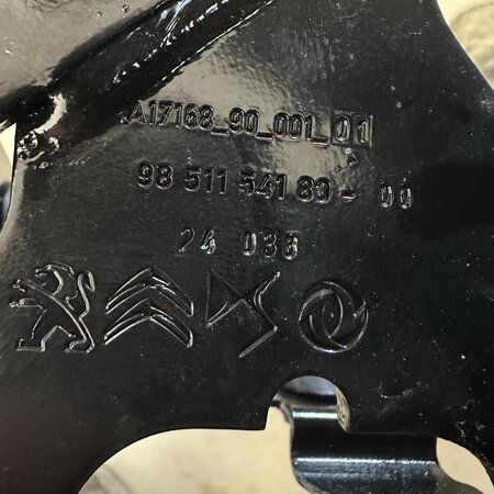 Abs pump holder 9851154180 Peugeot 208 II