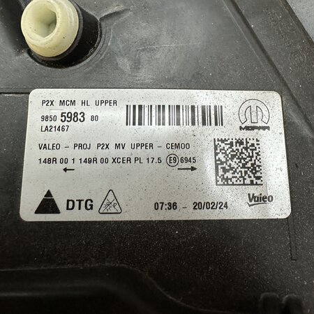 Scheinwerfer rechts 9850598380 Peugeot 208 II GT (ACHTUNG ENGLISCHER SCHEINWERFER)