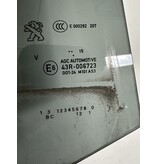 Rechtes hinteres Türfenster eines Peugeot 308 SW Modell T9