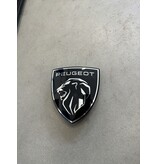 front bumper emblem Peugeot 208 II facelift 9854558180