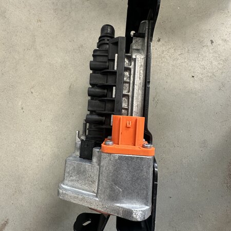 Heat exchanger with article number 9821712680 Peugeot 208 E