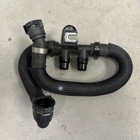 Kühlmittelschlauch 9826182080 Elektrizität Peugeot 208 E