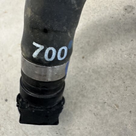 Coolant pipe distribution piece 9837670080 Peugeot 2008 E