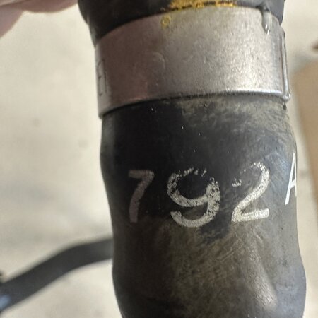 Radiator hose Expansion tank 9826179280 Peugeot 208 E