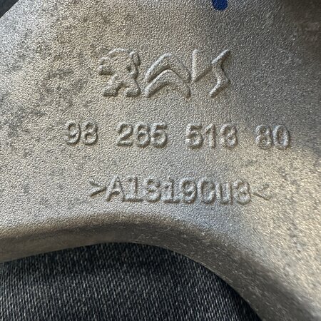 Motorsteun met artikelnummer 9826551380 Peugeot 208 E