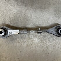 Reaktionsstange rechts hinten mit Artikelnummer 9820345380 Peugeot 3008 II Hybrid 4x4