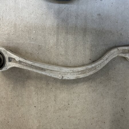 Draagarmen rechts-achter met artikelnummer 9843266980 Peugeot 3008 II hybride 4x4